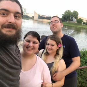 Meet your Posher, Codie